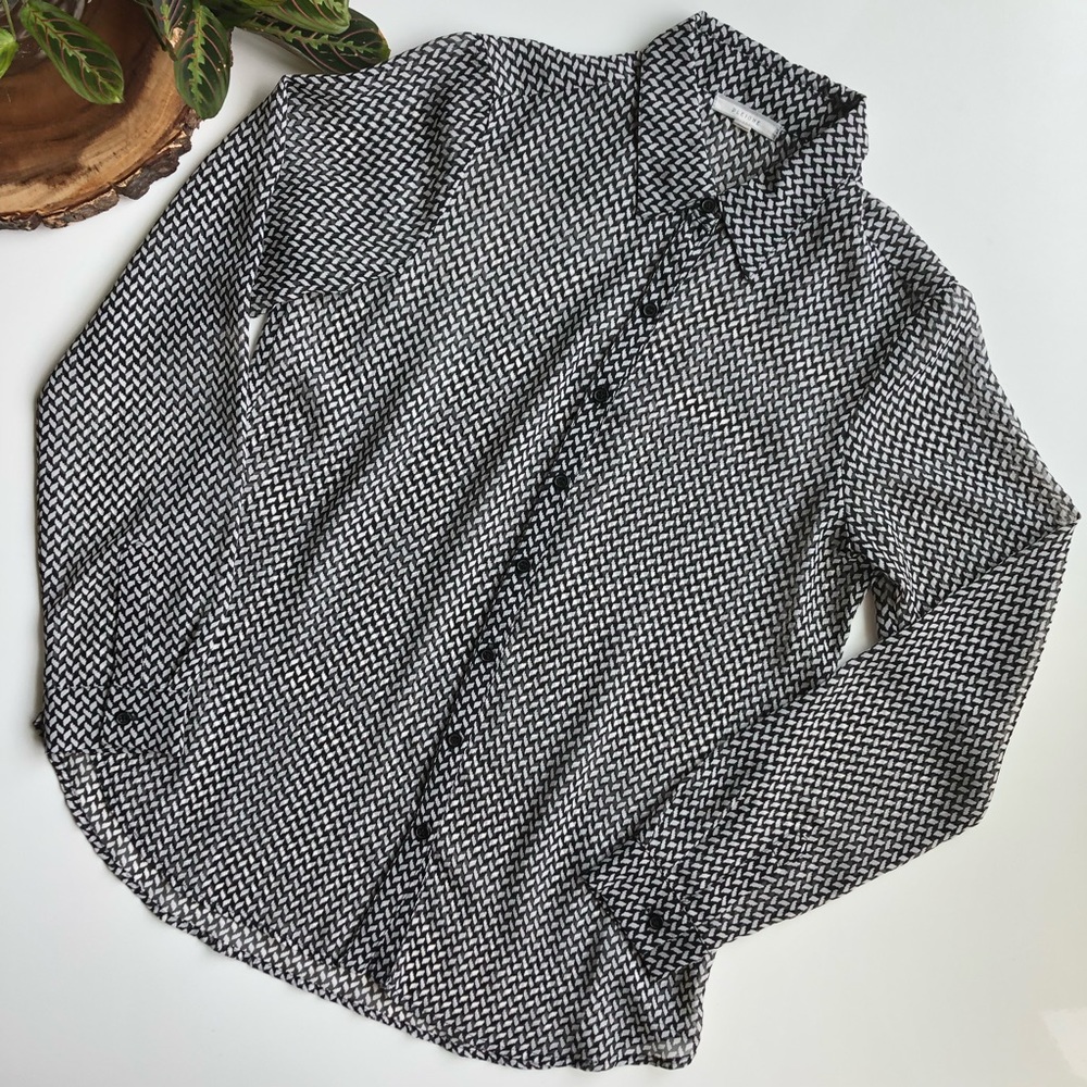 Pleione Black and White Button Down